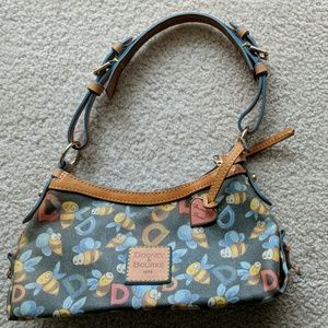 Unique Dooney and Burke Bee Bag